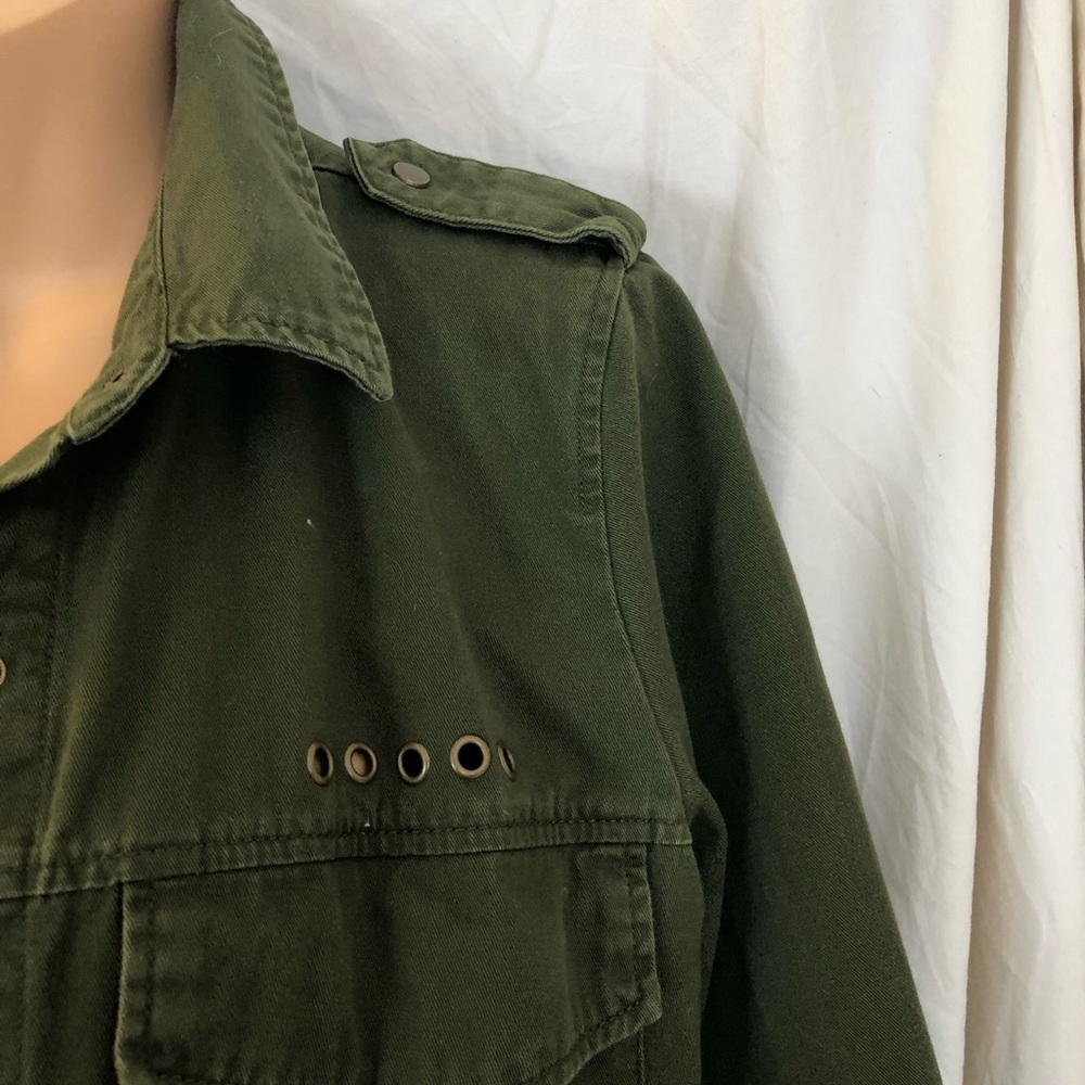 Women’s Light Jacket - Picture 5 of 6